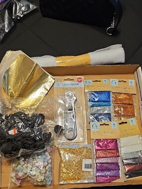 Gold Glitter and Foil Party Craft Kit - Gold